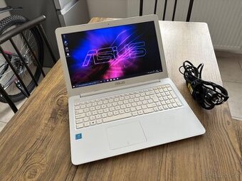 15.6/Asus Notebook/4GB RAM/128GB NVMe SSD/Intel HD 2GB Graf/