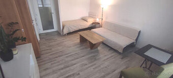 1i byt na KVP s presklenou lodžiou - Zombova