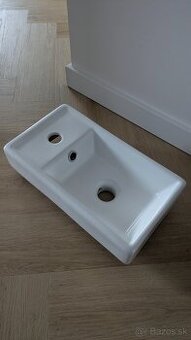 WC umyvadielko s prepadom 40x22x8