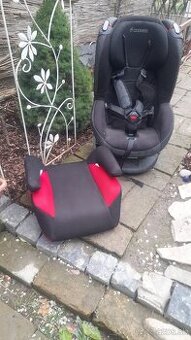 Maxi Cosi autosedačka 25eur, podsedák 15eur