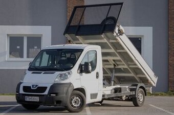 Valník/vyklapač aj s obsluhou, max 3os., na prenájom