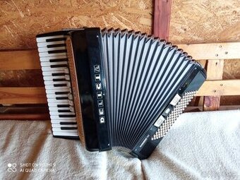 Delicia Carmen III, 96bas