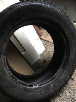Predám pneumatiky 255/55r18 matador