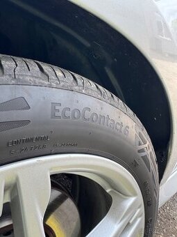 Letné Pneu Continental 235/45 R18