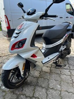 PEUGEOT SPEEDFIGHT 4 - 125i cm3