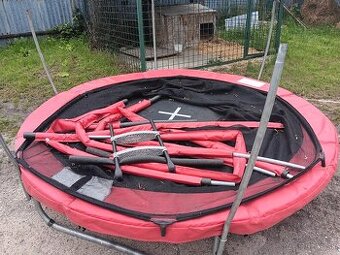 Trampolina