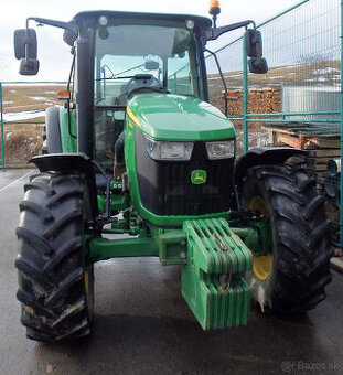 Traktor John Deere 5090M