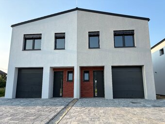 5 izb RD + garaz