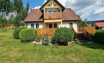 Rodinný dom s veľkým pozemkom (1109 m²) v Česku - 1