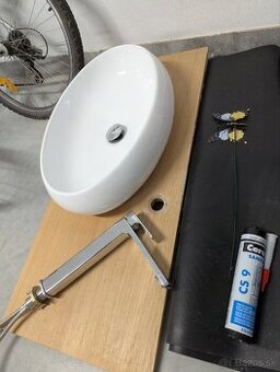 Umyvadlo a bateria - 1