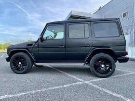 Mercedes G 320