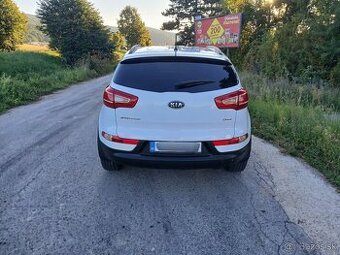 PREDAM KIA SPORTAGE 2.0.CRDI 4X4 AUTOMAT KUP SK