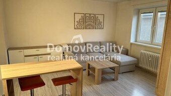 Na predaj 2+1 izbový byt s balkónom a pekným výhľadom
