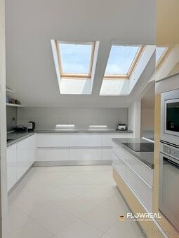 Na prenájom veľký, zariadený 4 izbový byt v meste Ilava