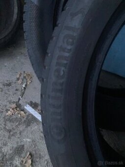 235/50 R19 Continental