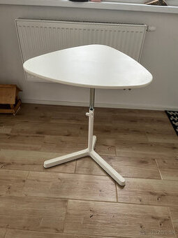 Ikea Svartasen - stolik pod notebook - 1