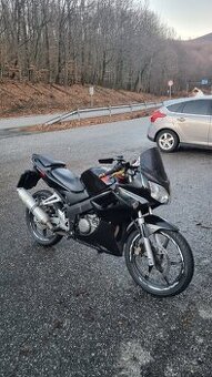 Honda Cbr125r