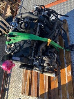 Motor vw sharan 1,9tdi 85/96kw kod ASX