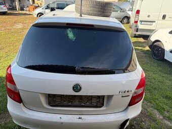 Predám 5-te kufrove dvere škoda fabia 2 combi
