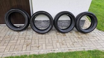 PREDÁM PRÉMIOVÉ LETNÉ PNEU TOYO 235/50 R20 .