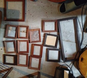 Darujem rámy na obrazy