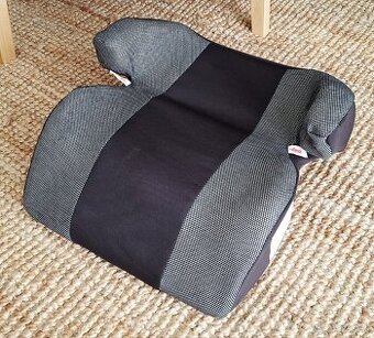 Predam detsky podsedak do auta nosnost 15-36 Kg