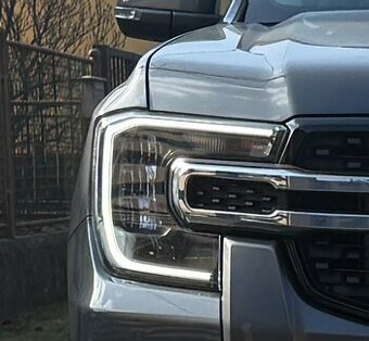 Predné led svetlá na Ford Ranger T9