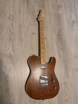 Ručne vyrobená gitara