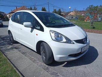 HONDA JAZZ - PREDAJ AJ NA SPLÁTKY OD 0% AKONTÁCIE