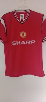 MANCHESTER UNITED . .