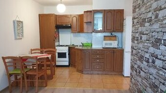 Prenájom 1,5 izbový byt nad Jazerom