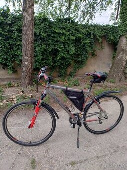 Trekingový bicykel Kellys