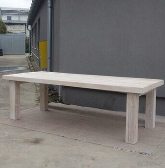 Stôl jedálenský – 75 x 240 x 101 cm ( v+ d + š ) .