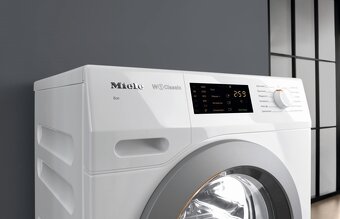 Predám 2-ROČNÁ automatická práčka exkluzívnej značky MIELE