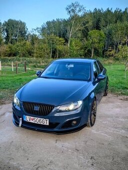 Seat Exeo 2.0 TDI 105kw sedan