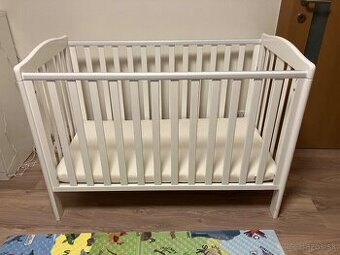 Detská postieľka s matracom 120x60