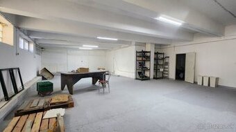 PRENÁJOM Čistý sklad s kanceláriou a nakladacou rampou 100m2 - 1