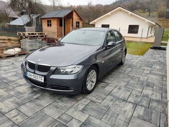 BMW 325i e90 r.v. 2005 manuál