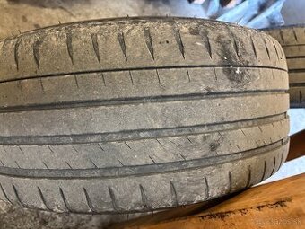 Predám 225/35 r19 Michelin pilot šport 4S