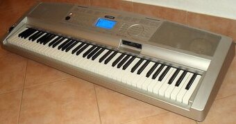Yamaha Portable Grand DGX 300 (rozsah 6,5 oktávy)