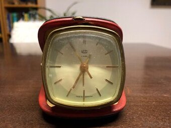 Stary cestovny budik