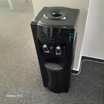 Výdajník vody na barely