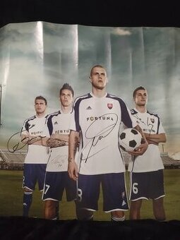 Plagát slovenských reprezentantov s podpismi