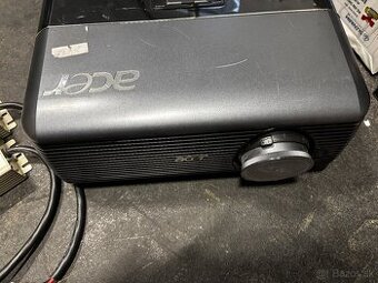 Acer na diely/opravu