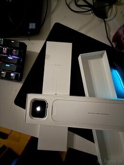 Apple watch SE 44 aluminium biele