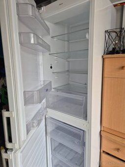 Predam chladničku s mrazničkou
