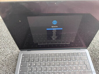 MacBook Air 13" M3 2024