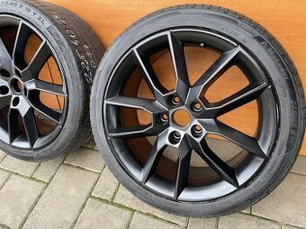 GEMINI SCHWARZ33 skoda Octavia RS 3 5x112  7,5x18 ET 51