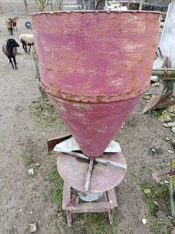 Poľnohospodárska technika za traktor