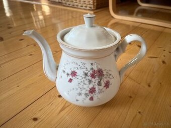 čajník porcelánový